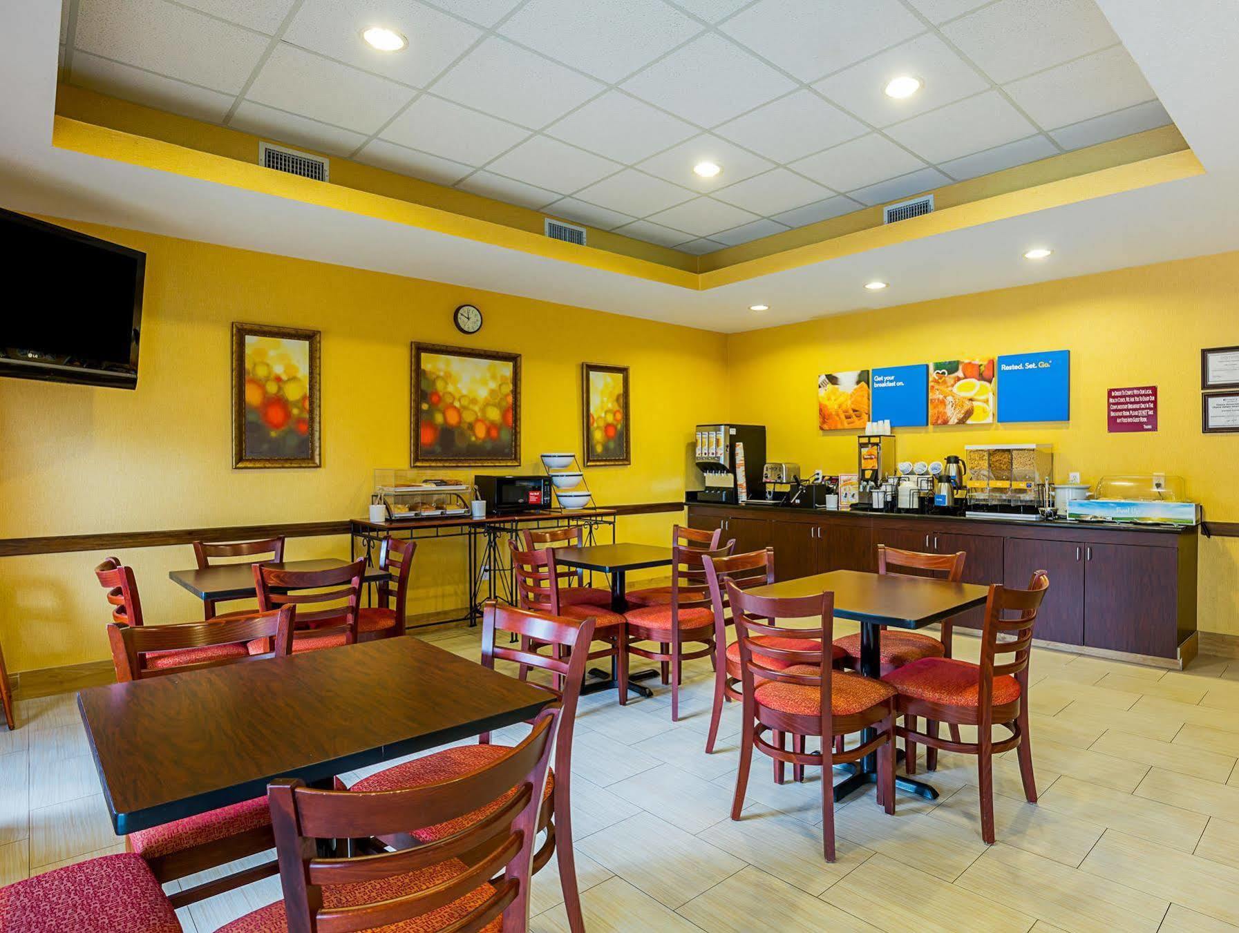 Comfort Inn & Suites Port Arthur-Port Neches Exterior photo