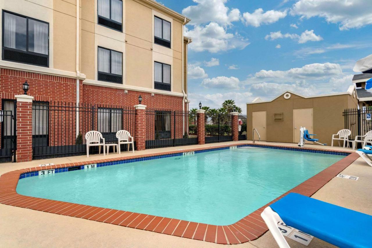 Comfort Inn & Suites Port Arthur-Port Neches Exterior photo