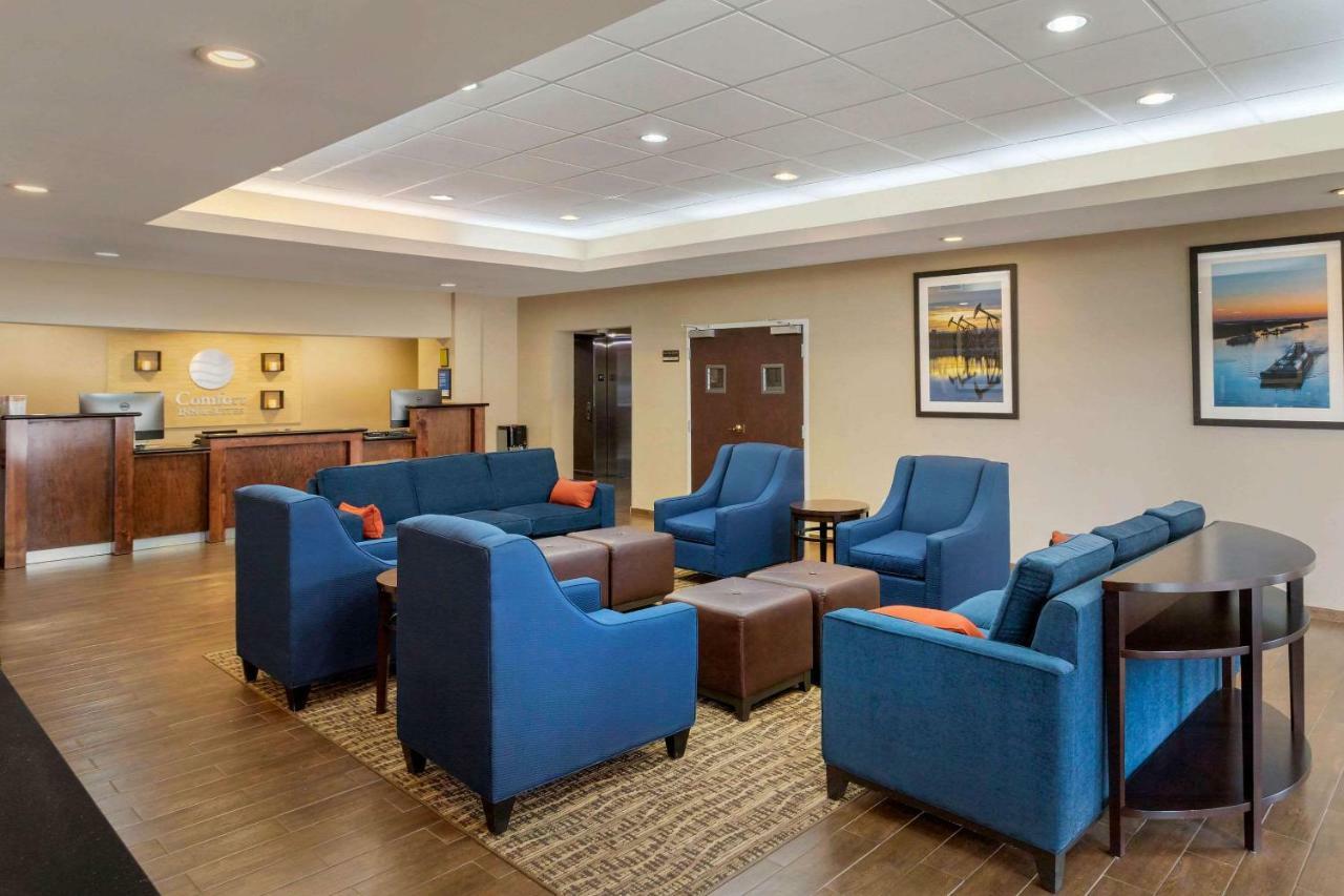 Comfort Inn & Suites Port Arthur-Port Neches Exterior photo