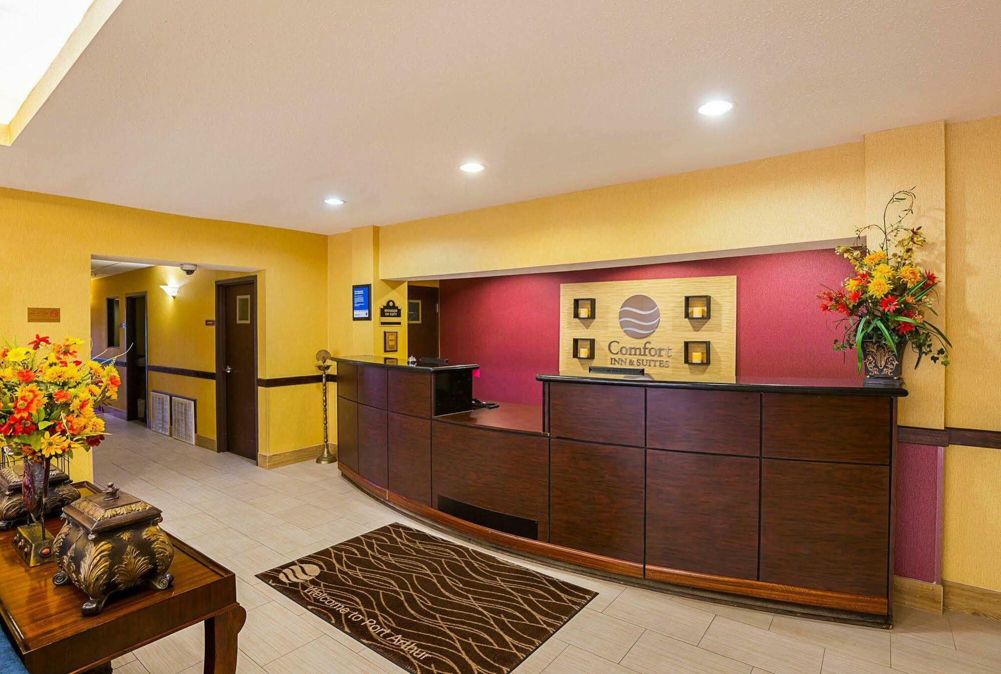 Comfort Inn & Suites Port Arthur-Port Neches Exterior photo