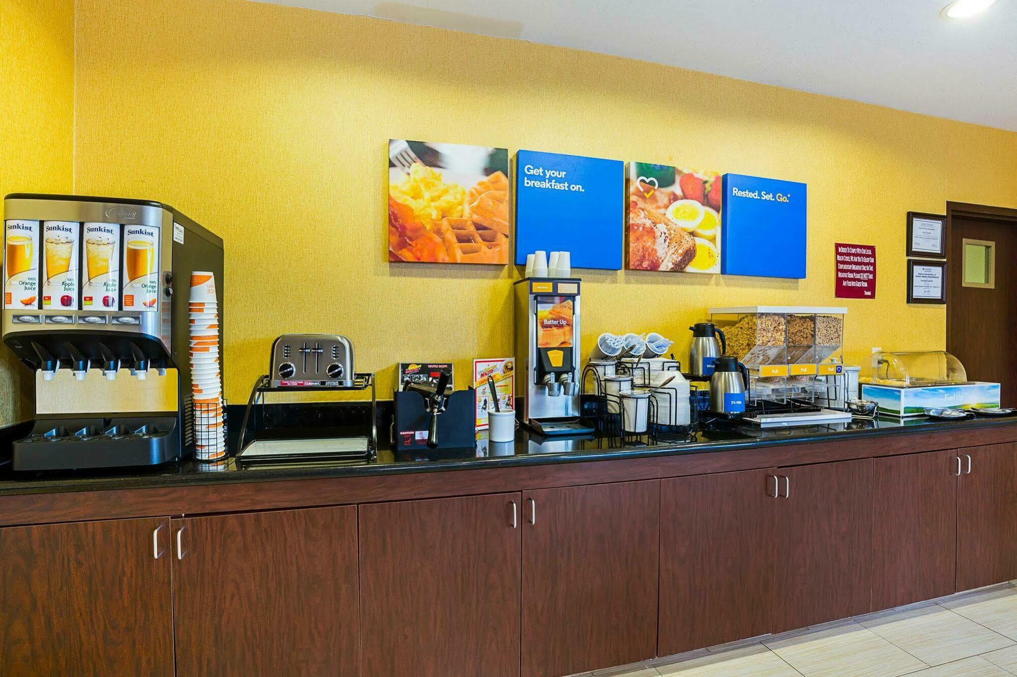 Comfort Inn & Suites Port Arthur-Port Neches Exterior photo