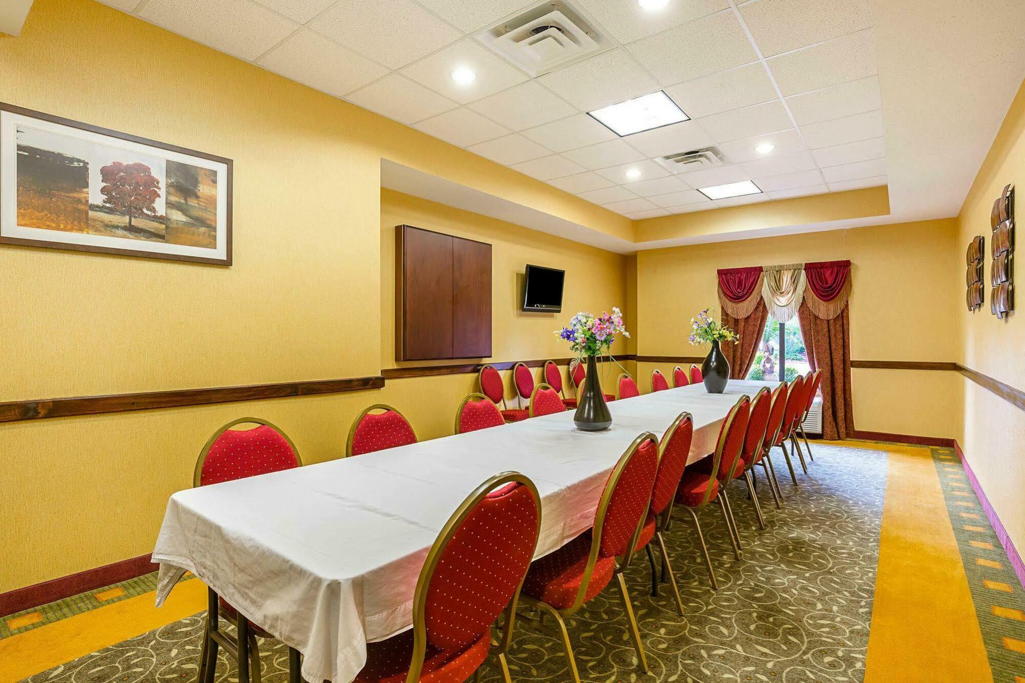 Comfort Inn & Suites Port Arthur-Port Neches Exterior photo
